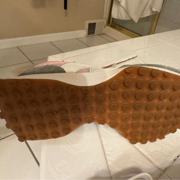 New Balance Women's Pink and Green Sneakers 327 - Size 6.5 - Picture 9 of 9